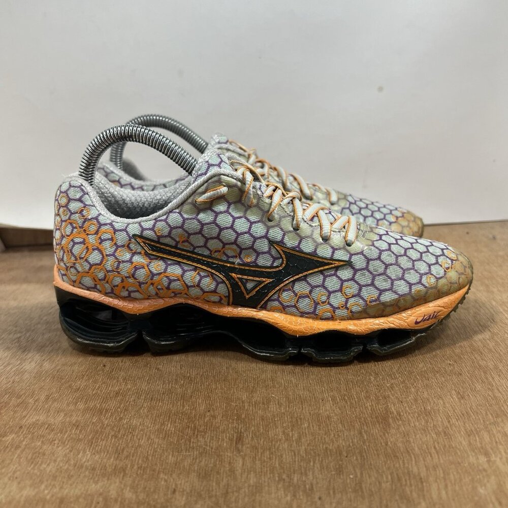 Mizuno Wave Prophecy 3 Women Size 7 Orange Running Athletic Sneaker